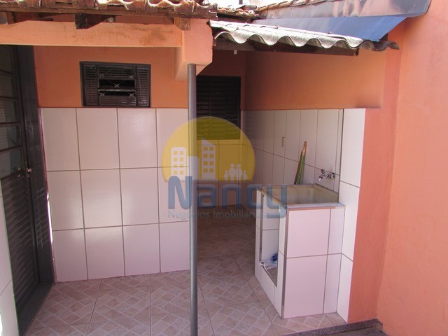 Casa para alugar com 1 quarto, 30m² - Foto 2