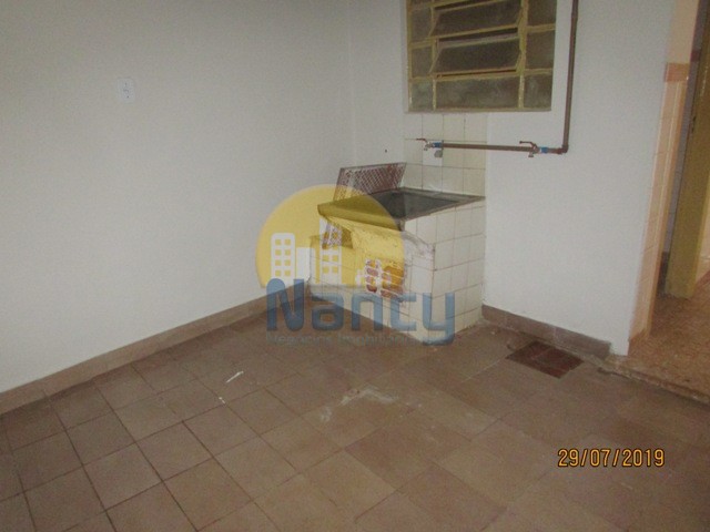 Casa para alugar com 2 quartos, 79m² - Foto 21