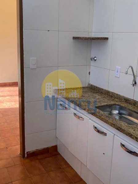 Casa para alugar com 3 quartos, 106m² - Foto 29