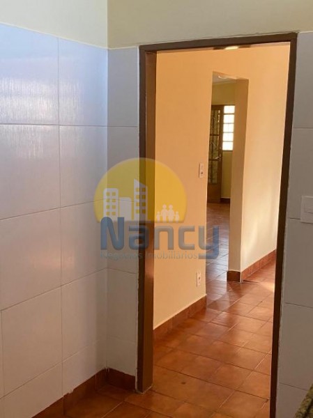 Casa para alugar com 3 quartos, 106m² - Foto 30