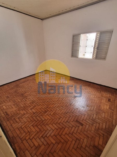 Casa para alugar com 2 quartos, 70m² - Foto 5